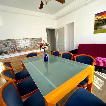 Julia Apartmanhaz Apartament Segedyn