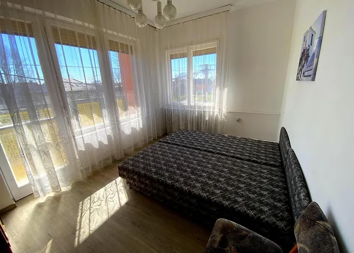 Διαμέρισμα Julia Apartmanhaz *