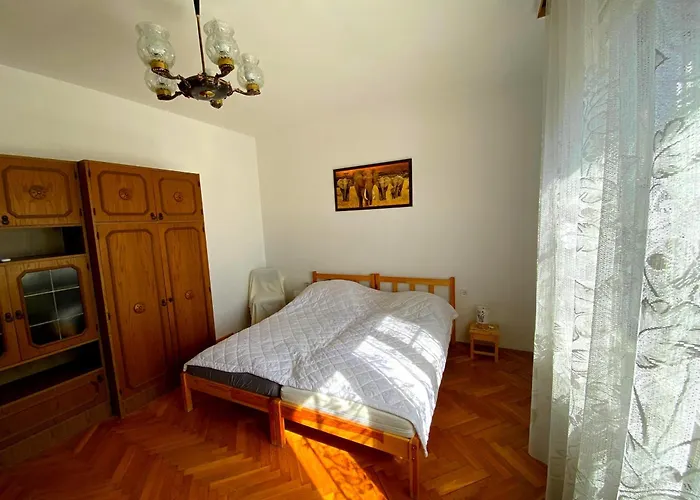 Διαμέρισμα Julia Apartmanhaz *