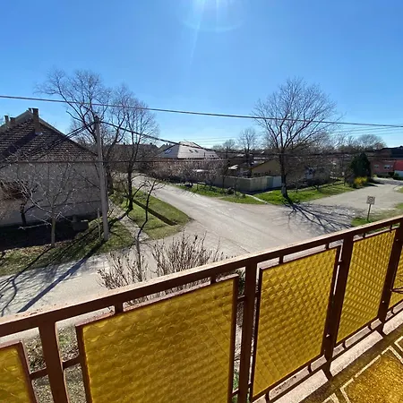 Apartment Julia Apartmanhaz