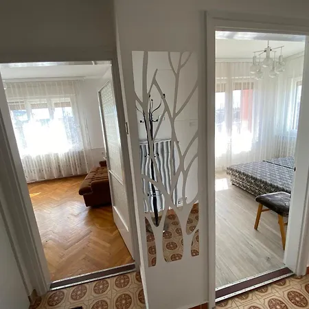 Julia Apartmanhaz Apartment *