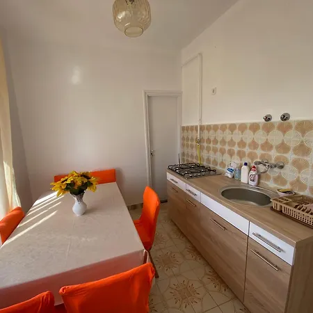 Julia Apartmanhaz Apartment *