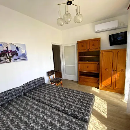 Julia Apartmanhaz Szeged
