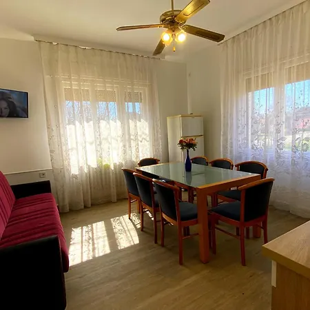 Julia Apartmanhaz Apartment Szeged