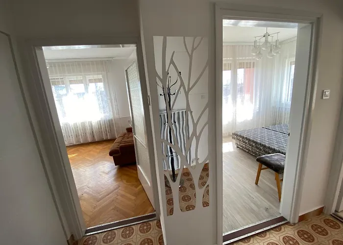 Julia Apartmanhaz Daire *