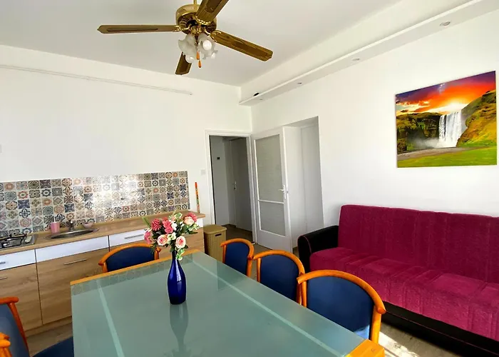 Julia Apartmanhaz Daire Segedin